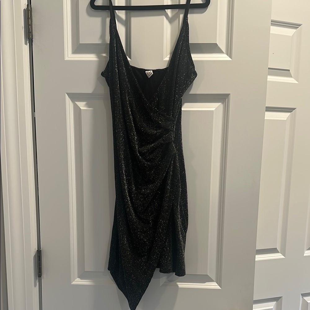 Elegant Black Dress with Subtle Sparkle